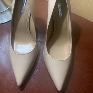 Women BCBG Heels